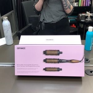 Amika blow out babe interchangeable thermal brush